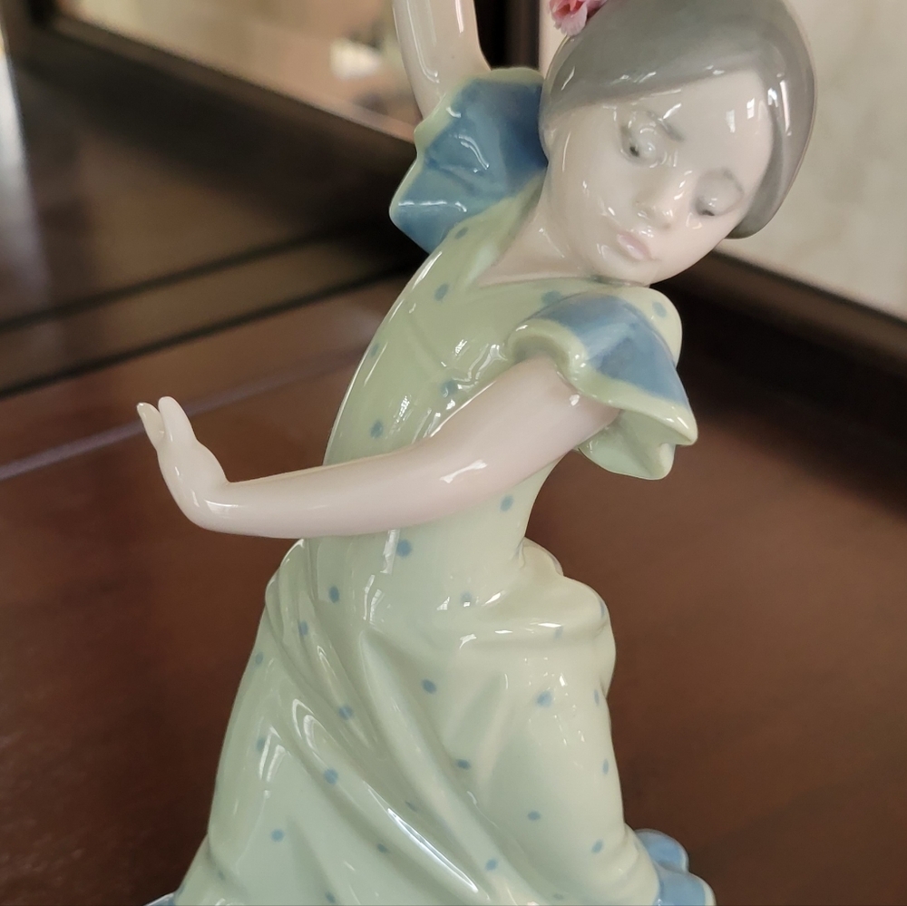 Lladro Lolita